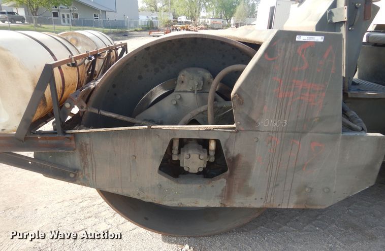 image for item KS9963 1981 Raygo 400A  single drum vibratory roller