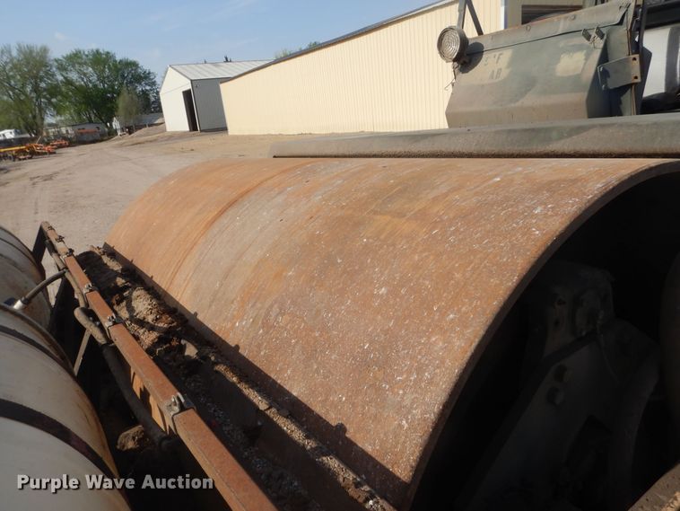 image for item KS9963 1981 Raygo 400A  single drum vibratory roller