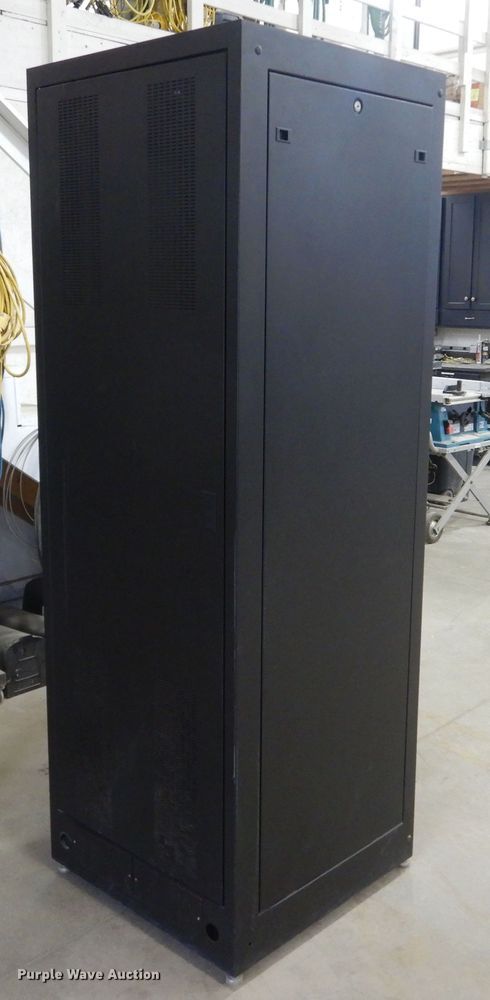 image for item KS9964 Tigr  server cabinet