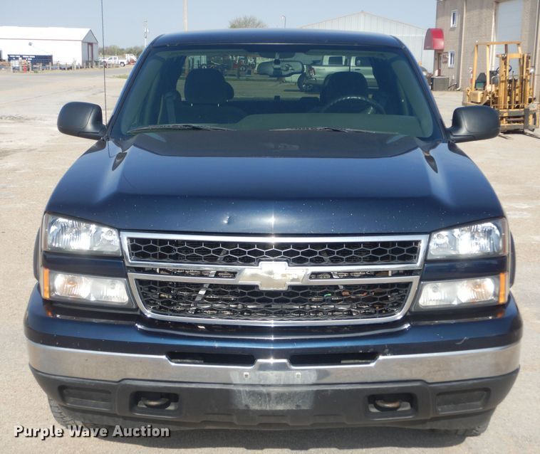 image for item KS9965 2006 Chevrolet Silverado 1500  Ext. Cab pickup truck
