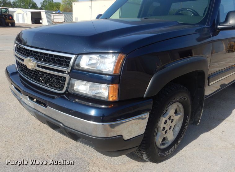 image for item KS9965 2006 Chevrolet Silverado 1500  Ext. Cab pickup truck
