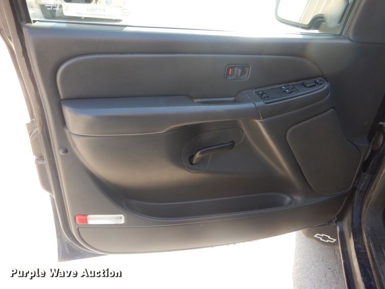 image for item KS9965 2006 Chevrolet Silverado 1500  Ext. Cab pickup truck