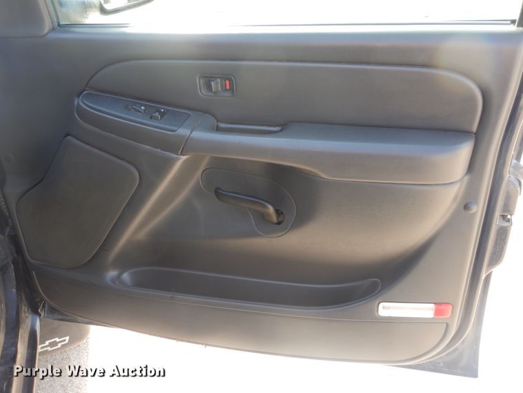 image for item KS9965 2006 Chevrolet Silverado 1500  Ext. Cab pickup truck