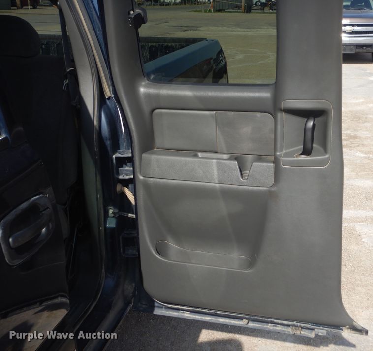 image for item KS9965 2006 Chevrolet Silverado 1500  Ext. Cab pickup truck