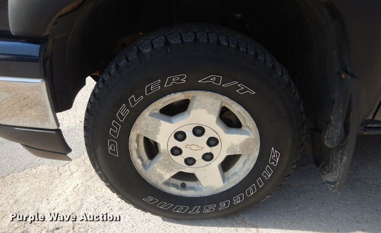 image for item KS9965 2006 Chevrolet Silverado 1500  Ext. Cab pickup truck