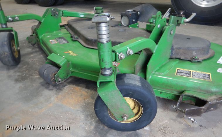 image for item KS9967 John Deere 7 Iron Pro 72  mower Deck