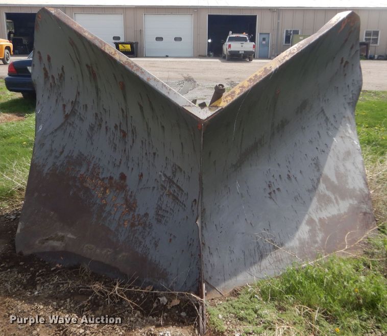 image for item KS9982 11' W V-plow