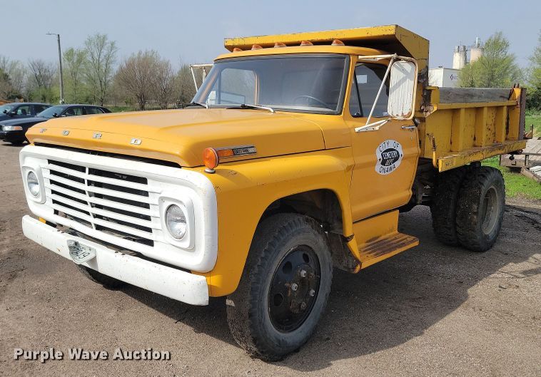 image for item KS9984 1970 Ford 500  dump truck