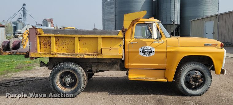 image for item KS9984 1970 Ford 500  dump truck