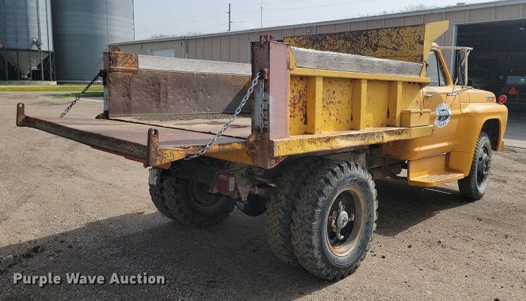 image for item KS9984 1970 Ford 500  dump truck