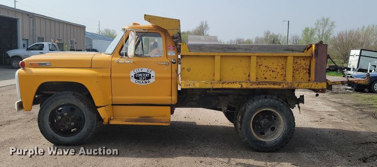 image for item KS9984 1970 Ford 500  dump truck