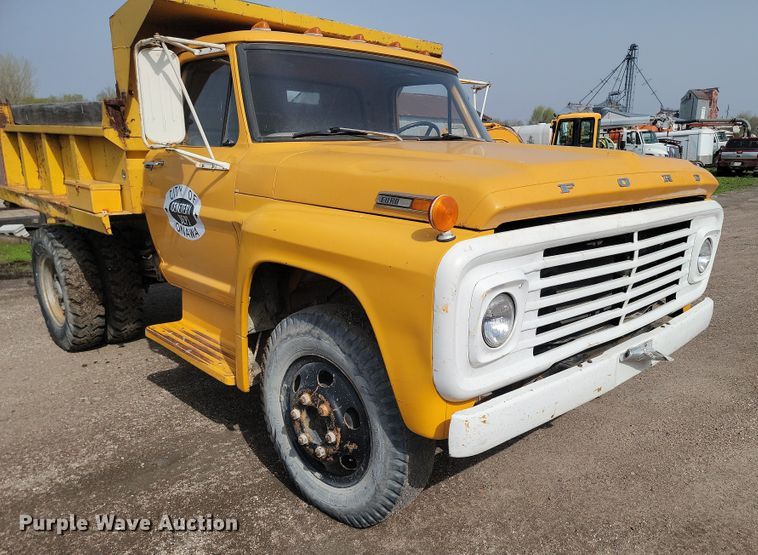 image for item KS9984 1970 Ford 500  dump truck
