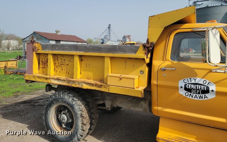 image for item KS9984 1970 Ford 500  dump truck