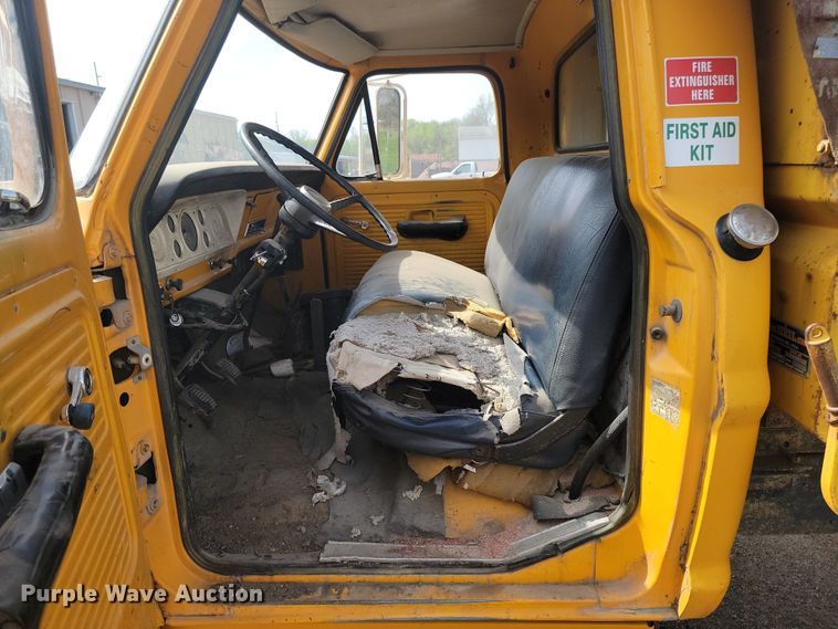 image for item KS9984 1970 Ford 500  dump truck