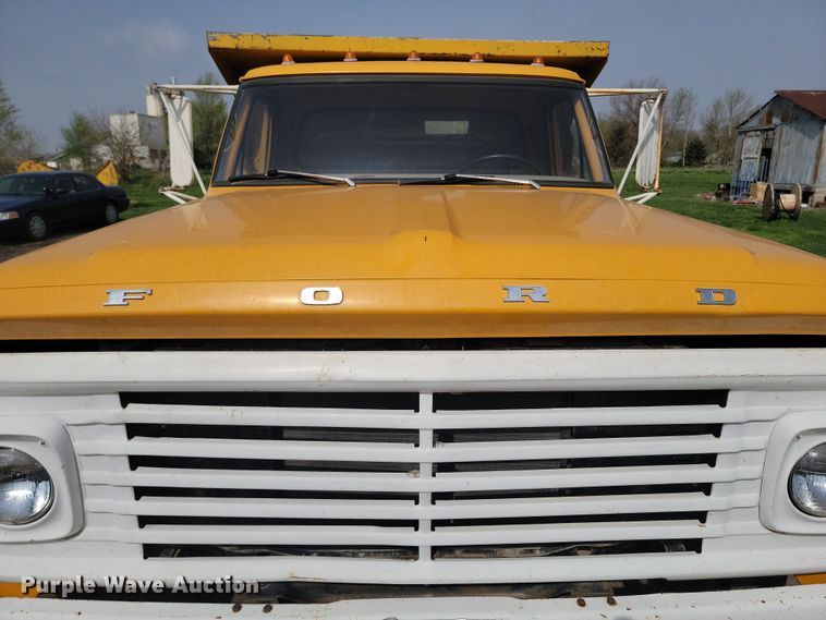 image for item KS9984 1970 Ford 500  dump truck