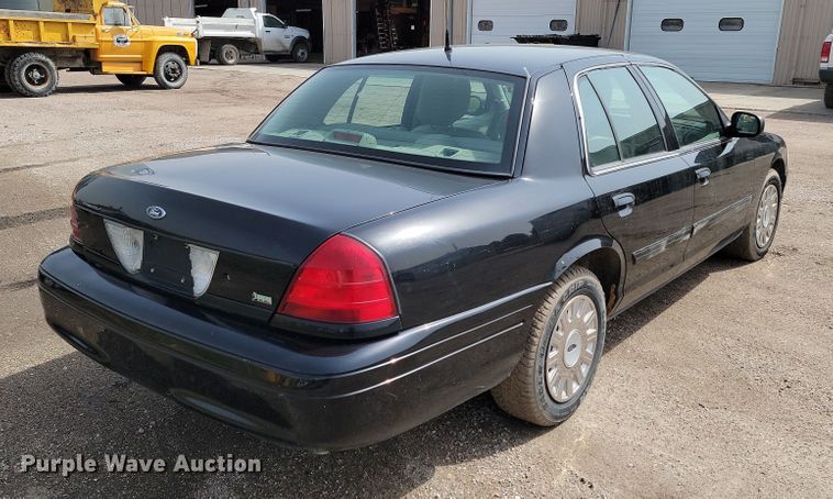 image for item KS9985 2011 Ford Crown Victoria Police Interceptor