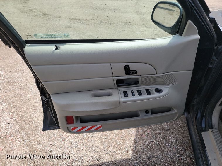 image for item KS9985 2011 Ford Crown Victoria Police Interceptor