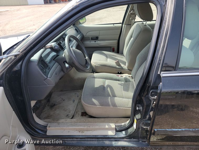 image for item KS9985 2011 Ford Crown Victoria Police Interceptor