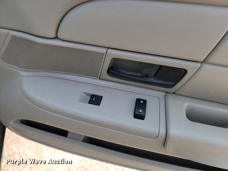 image for item KS9985 2011 Ford Crown Victoria Police Interceptor