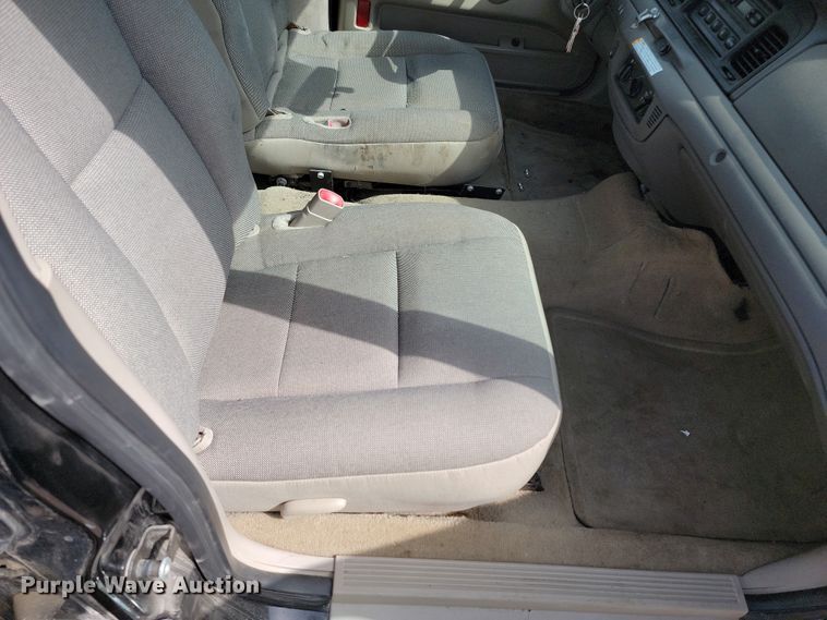 image for item KS9985 2011 Ford Crown Victoria Police Interceptor