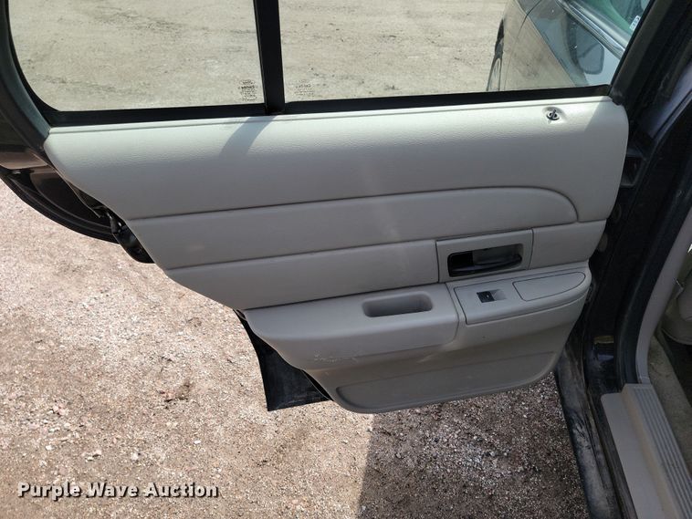 image for item KS9985 2011 Ford Crown Victoria Police Interceptor