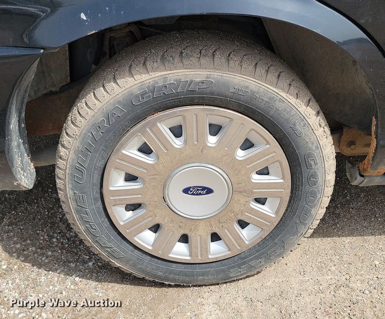 image for item KS9985 2011 Ford Crown Victoria Police Interceptor