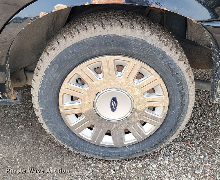 image for item KS9985 2011 Ford Crown Victoria Police Interceptor