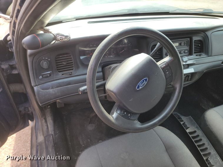 image for item KS9986 2006 Ford Crown Victoria Police Interceptor