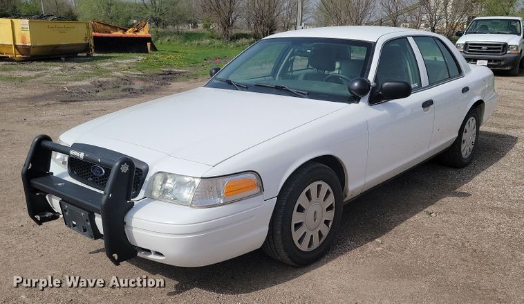 image for item KS9987 2011 Ford Crown Victoria Police Interceptor