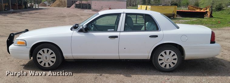 image for item KS9987 2011 Ford Crown Victoria Police Interceptor