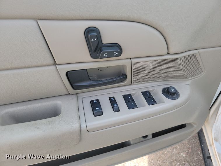 image for item KS9987 2011 Ford Crown Victoria Police Interceptor