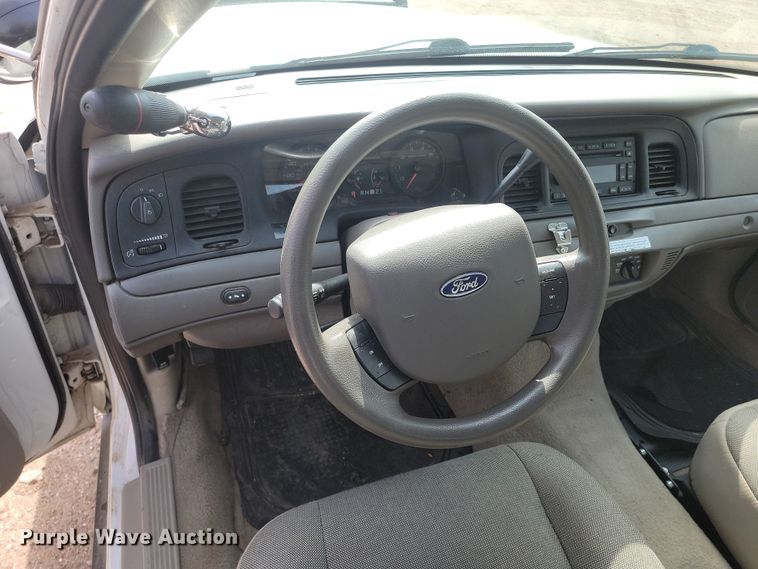 image for item KS9987 2011 Ford Crown Victoria Police Interceptor