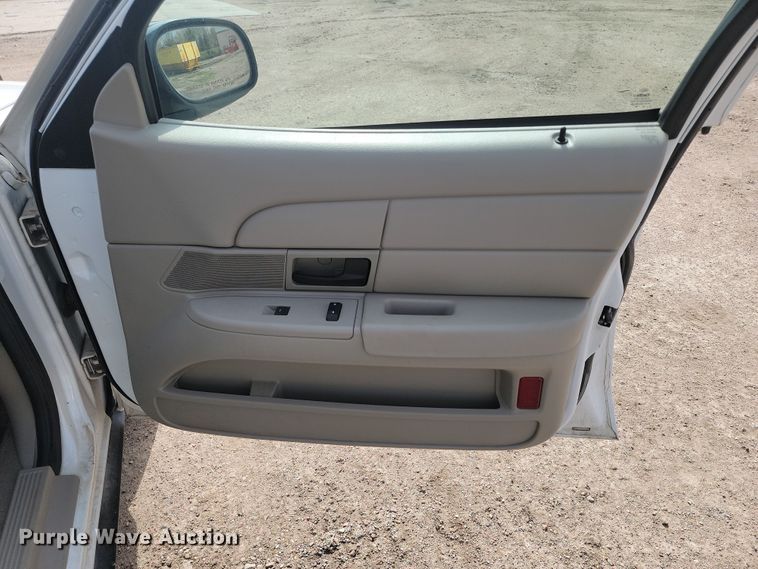 image for item KS9987 2011 Ford Crown Victoria Police Interceptor