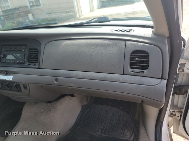 image for item KS9987 2011 Ford Crown Victoria Police Interceptor