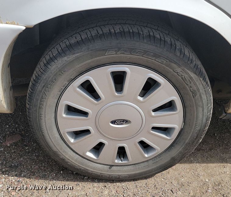 image for item KS9987 2011 Ford Crown Victoria Police Interceptor