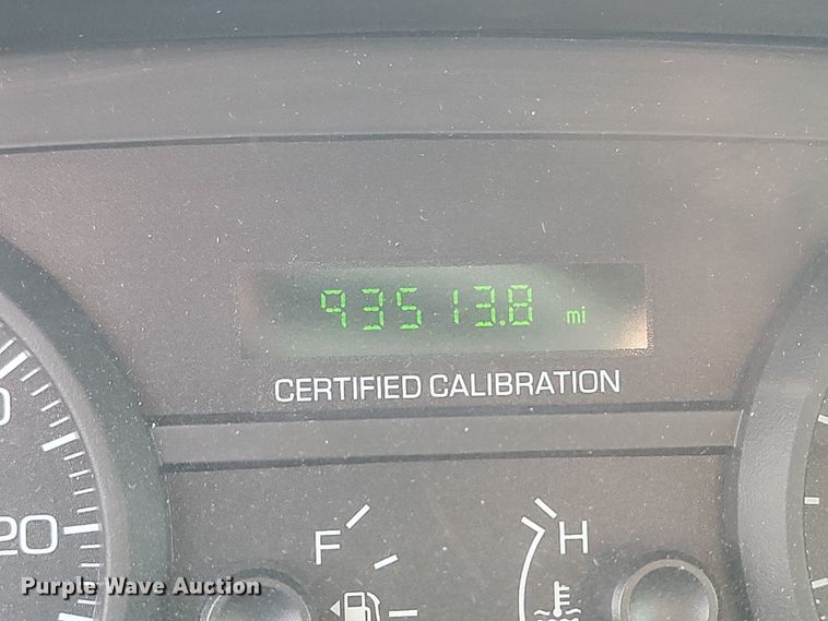 image for item KS9988 2009 Ford Crown Victoria Police Interceptor