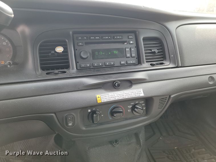 image for item KS9988 2009 Ford Crown Victoria Police Interceptor