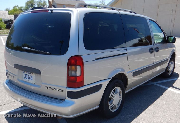 image for item LS9145 2005 Chevrolet Venture  van