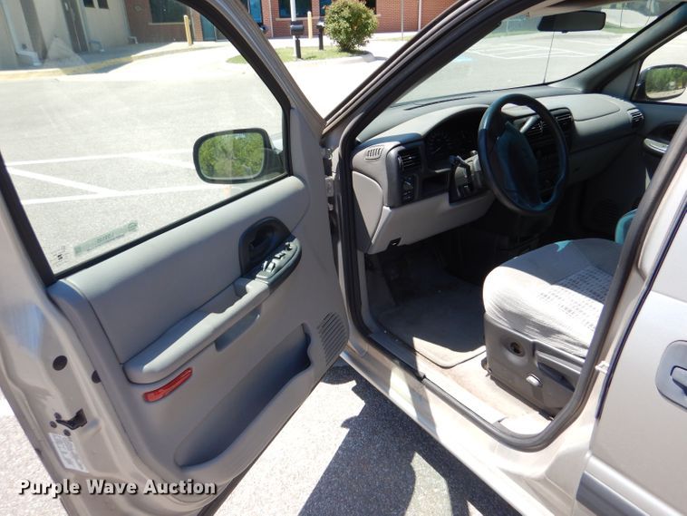 image for item LS9145 2005 Chevrolet Venture  van