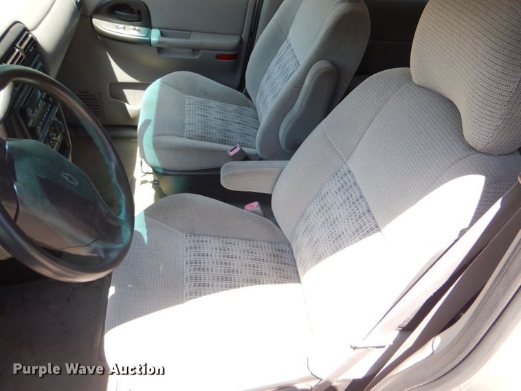 image for item LS9145 2005 Chevrolet Venture  van