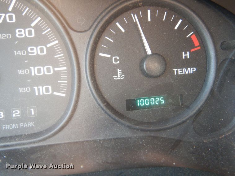 image for item LS9145 2005 Chevrolet Venture  van