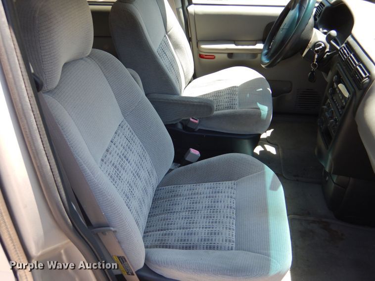 image for item LS9145 2005 Chevrolet Venture  van