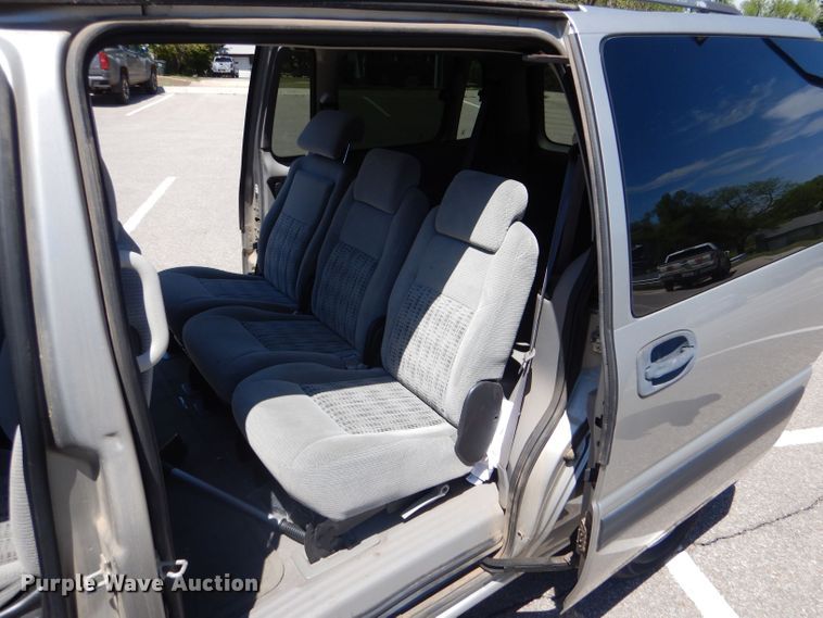 image for item LS9145 2005 Chevrolet Venture  van