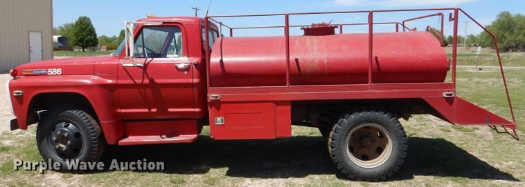 image for item LS9146 1970 Ford F600  tanker fire truck