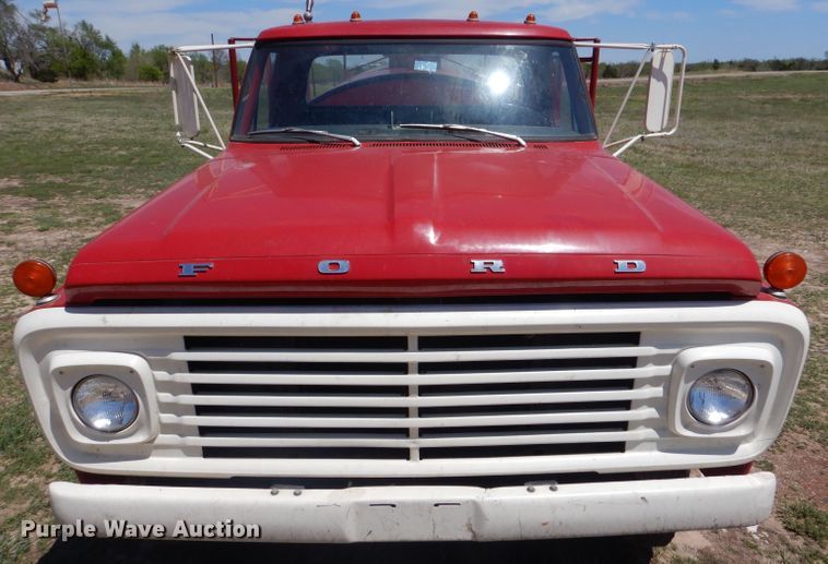 image for item LS9146 1970 Ford F600  tanker fire truck