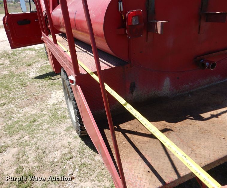 image for item LS9146 1970 Ford F600  tanker fire truck