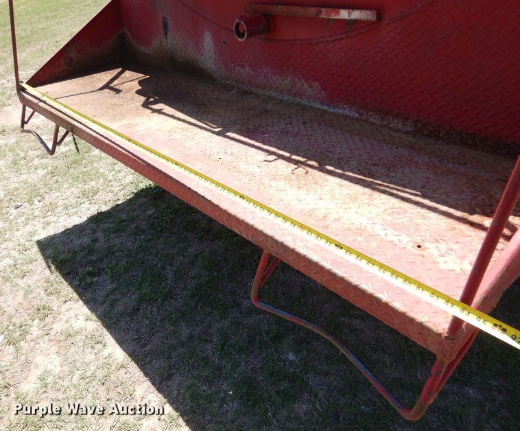 image for item LS9146 1970 Ford F600  tanker fire truck