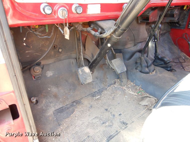 image for item LS9146 1970 Ford F600  tanker fire truck