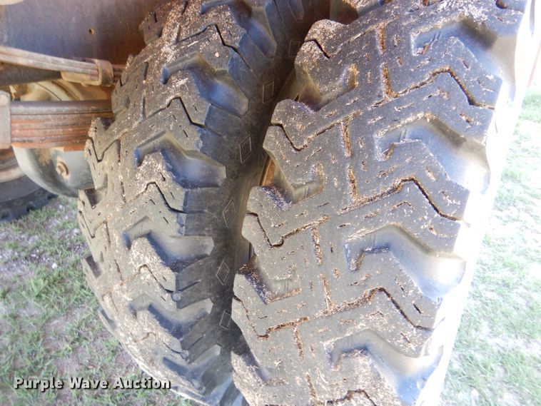 image for item LS9146 1970 Ford F600  tanker fire truck