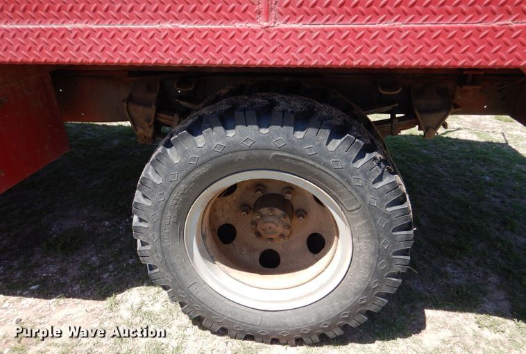 image for item LS9146 1970 Ford F600  tanker fire truck